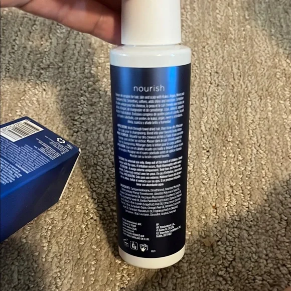 New in Box, Nourish Beautifying Serum - Blue - Picture 5 of 5